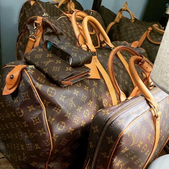 MEET YOUR NEW POSHER, 🧡 🧡FASHION IS ART AND LUV 🧡🧡 - Picture 10 of 17